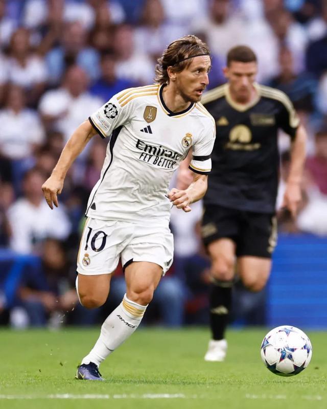 1695249935862029193.jpeg 640 (3).jpeg