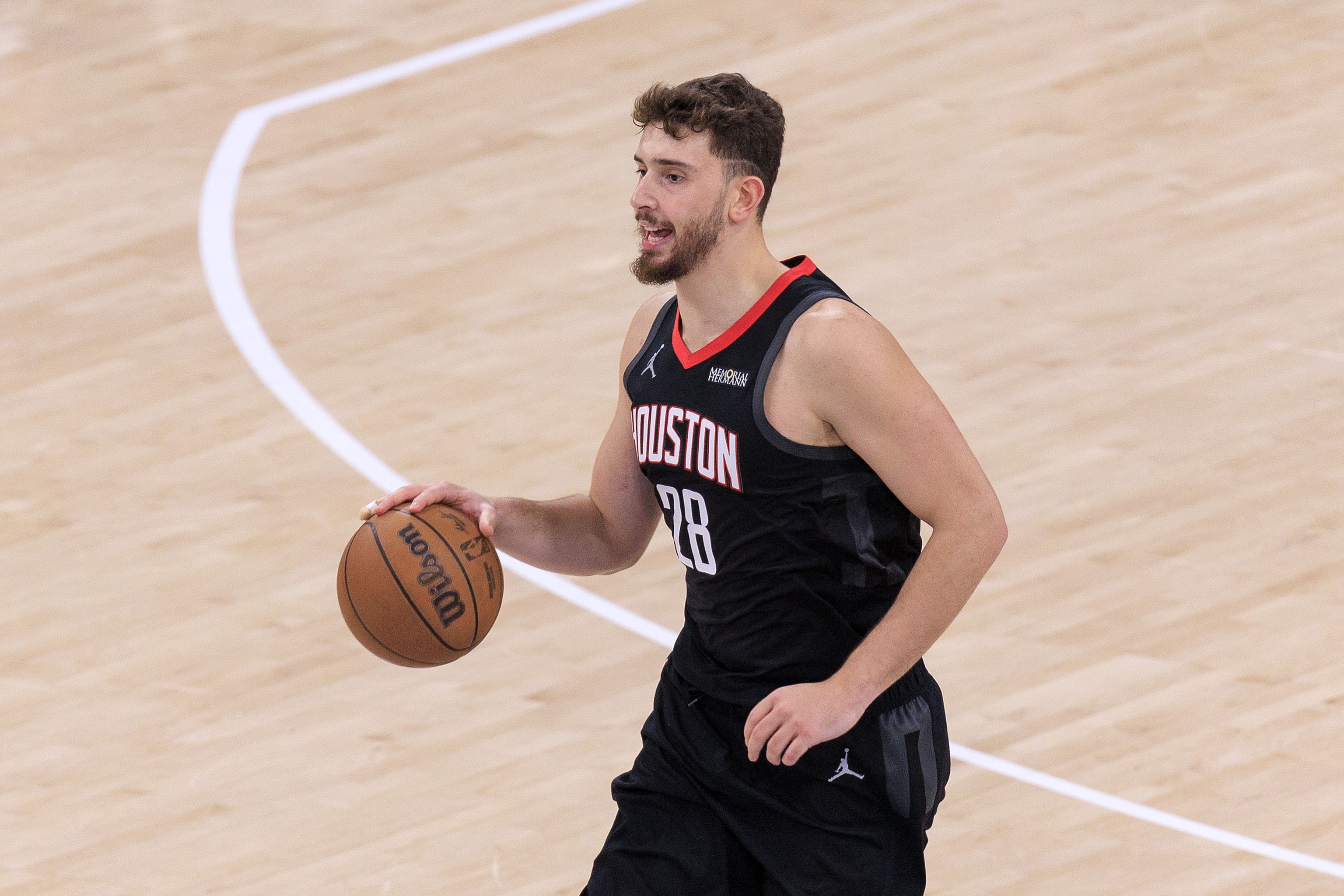 华体会-效率是真低！申京上半场11中4得到8分10板1助 罚球2中0